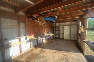 7293 Hwy 90, Grand Ridge, FL 32442 - Photo 35