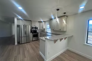 7293 Hwy 90, Grand Ridge, FL 32442 - Photo 11