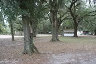 5728 Snow Hill Rd, Malone, FL 32445 - Photo 5