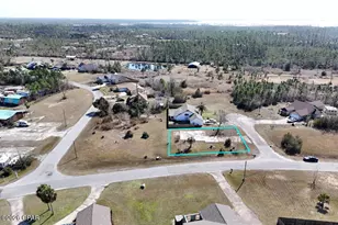 2005 2 Putt Ln, Panama City, FL 32404 - Photo 1