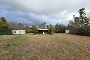 8816 Lory Ln, Youngstown, FL 32466 - Photo 3