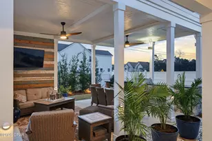 725 Landing Cir, Panama City Beach, FL 32413 - Photo 15