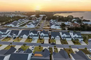 725 Landing Cir, Panama City Beach, FL 32413 - Photo 45