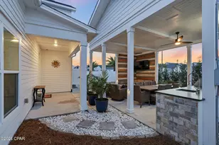 725 Landing Cir, Panama City Beach, FL 32413 - Photo 19