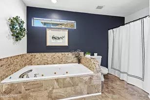 2411 Country Club Dr, Lynn Haven, FL 32444 - Photo 9