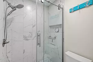 7205 Lagoon Dr, Panama City, FL 32408 - Photo 13