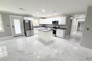 2112 Inwood Rd, Grand Ridge, FL 32442 - Photo 7