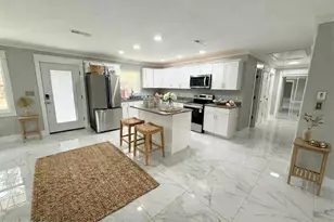 2112 Inwood Rd, Grand Ridge, FL 32442 - Photo 3