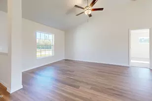 3984 Quail Ct, Chipley, FL 32428 - Photo 3