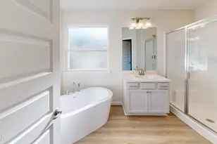 3892 Bricknell Ave, Chipley, FL 32428 - Photo 13