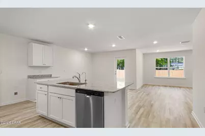 2085 Babcock Street, Chipley, FL 32428 - Photo 3