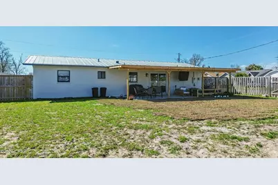 412 W 18th Court, Lynn Haven, FL 32444 - Photo 3