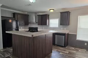 233 E Ave, Port Saint Joe, FL 32456 - Photo 3