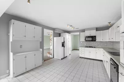 3940 Deerpoint Lake Drive, Panama City, FL 32409 - Photo 9