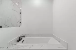 218 16th St, Panama City Beach, FL 32413 - Photo 21