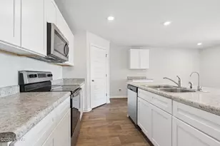 7128 Ellie B Dr, Panama City, FL 32404 - Photo 13