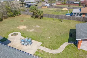 2205 E 12th St, Lynn Haven, FL 32444 - Photo 31