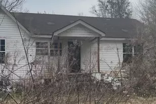 1812 Rosewood Dr, Chipley, FL 32428 - Photo 5