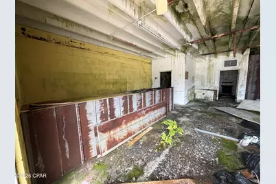 2124 Porter Avenue, Grand Ridge, FL 32442 - Photo 5