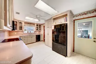 2910 Kings Harbour Rd, Panama City, FL 32405 - Photo 13