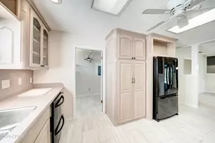 2910 Kings Harbour Rd, Panama City, FL 32405 - Photo 11