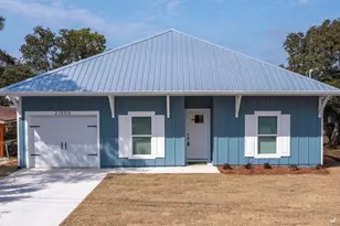 21604 Dolphin Ave, Panama City Beach, FL 32413 - Photo 43