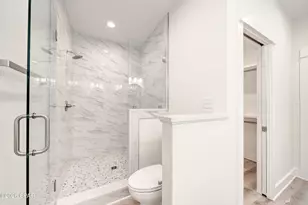 21604 Dolphin Ave, Panama City Beach, FL 32413 - Photo 25