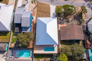 21604 Dolphin Ave, Panama City Beach, FL 32413 - Photo 41