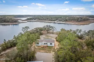 2934 Shoreline Dr, Chipley, FL 32428 - Photo 1
