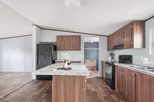 188 Pinetree Ln, Defuniak Springs, FL 32433 - Photo 19