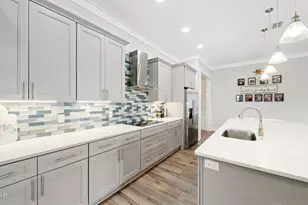 7127 Dolphin Bay Blvd, Panama City Beach, FL 32407 - Photo 9