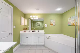 10811 Front Beach Rd, Panama City Beach, FL 32407 - Photo 19