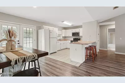 7912 Campflowers Road, Youngstown, FL 32466 - Photo 15