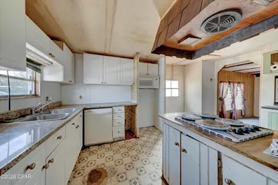 2141 W 29th Court, Panama City, FL 32405 - Photo 5