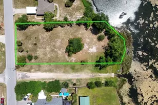 902 Iowa Ave, Lynn Haven, FL 32444 - Photo 1