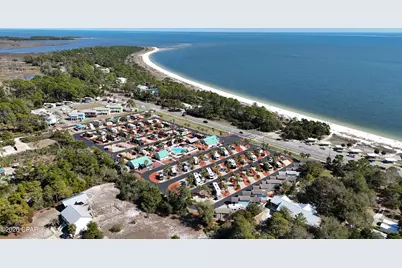 1843 W Highway 98 #14, Carrabelle, FL 32322 - Photo 5