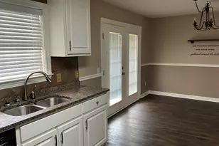 22 10 Lake Dr, Defuniak Springs, FL 32433 - Photo 7