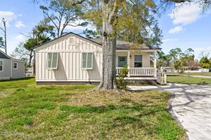 209 Sixteenth St, Port Saint Joe, FL 32456 - Photo 37