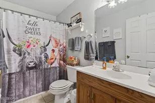 5377 O B Knight Dr, Graceville, FL 32440 - Photo 21