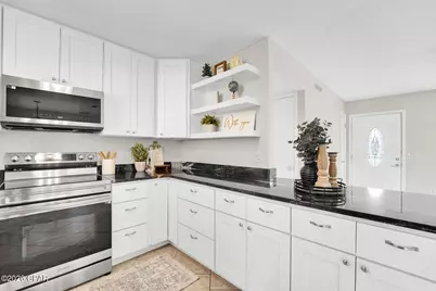 9410 Pembrook Place, Panama City, FL 32404 - Photo 11