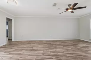 208 Poinsettia Dr, Panama City Beach, FL 32413 - Photo 9