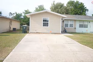 1022 Bradley Cir, Lynn Haven, FL 32444 - Photo 15