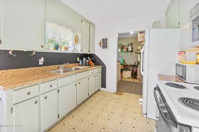 1222 Campbellton Avenue, Chipley, FL 32428 - Photo 5