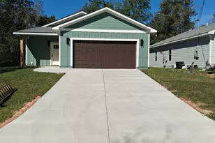 169 S Parker St, Wewahitchka, FL 32465 - Photo 1