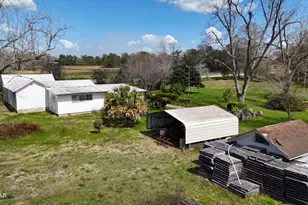 6775 U S Hwy 90, Grand Ridge, FL 32442 - Photo 37