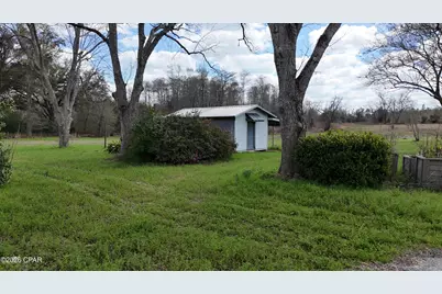 6775 U.S. Hwy 90, Grand Ridge, FL 32442 - Photo 19