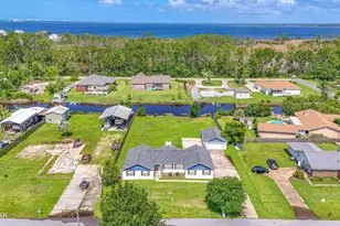 4339 Pine Tree Ln, Lynn Haven, FL 32444 - Photo 3