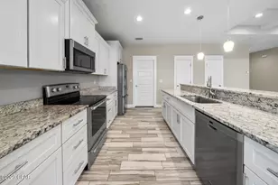 305 Evergreen St, Panama City Beach, FL 32407 - Photo 9