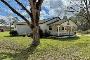 4906 Galloway Rd, Graceville, FL 32440 - Photo 1