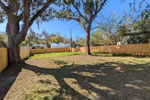 213 Springfield Ave, Panama City, FL 32401 - Photo 17